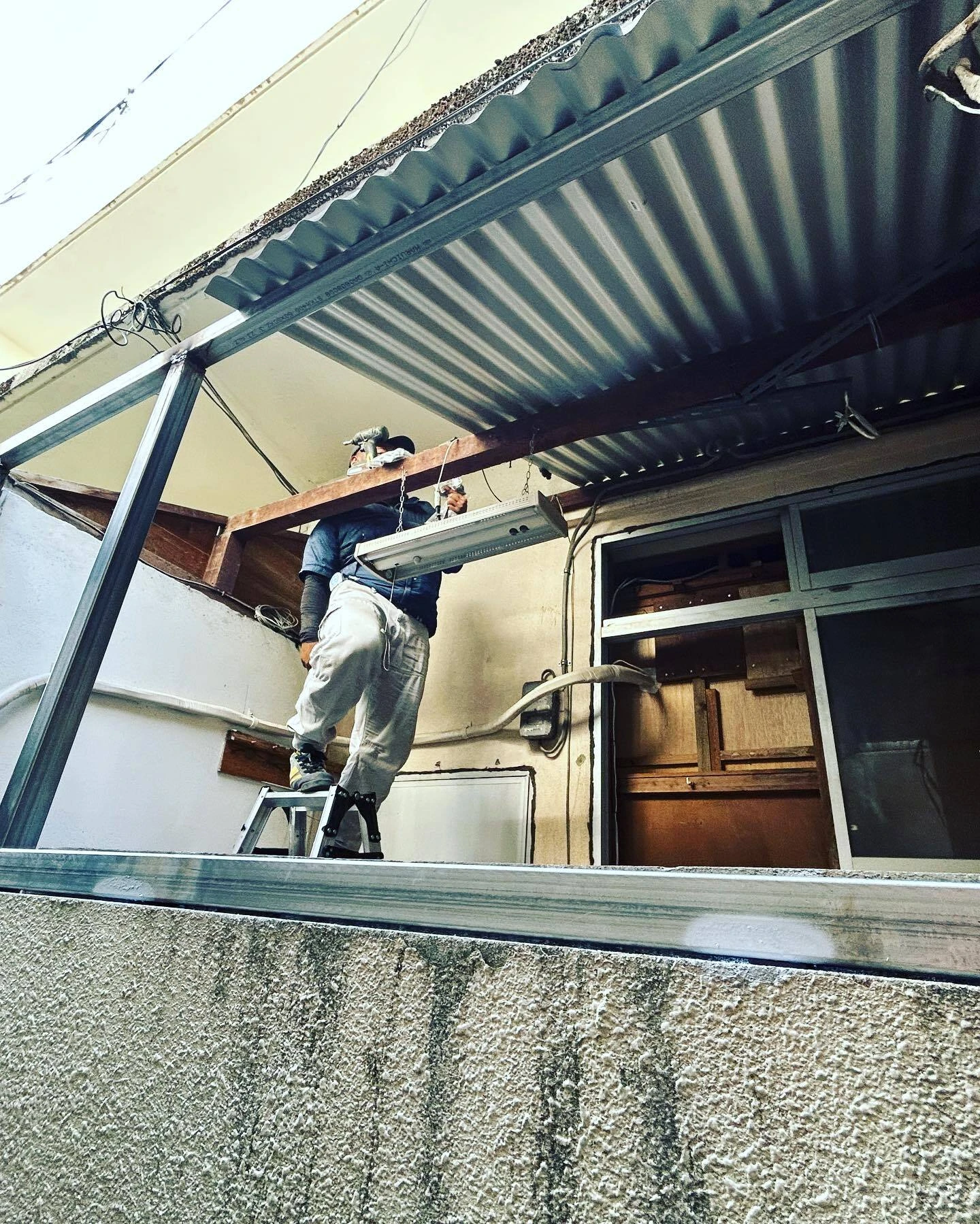 男性のスタッフ